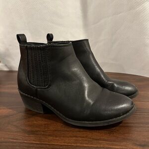 Old Navy Black Ankle Booties